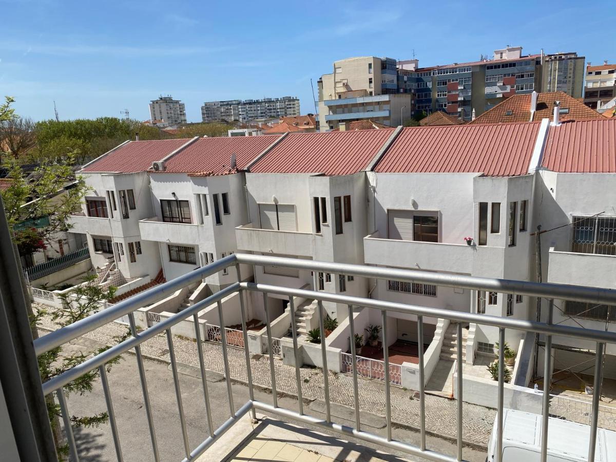 코스타 다 카파리카 Painel Da Caparica 아파트 외부 사진